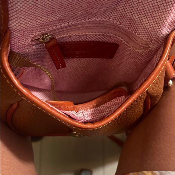 Dooney & Bourke Vintage Remake Big Duck Tan on Light Brown Leather Crossbody Bag - Picture 12 of 13
